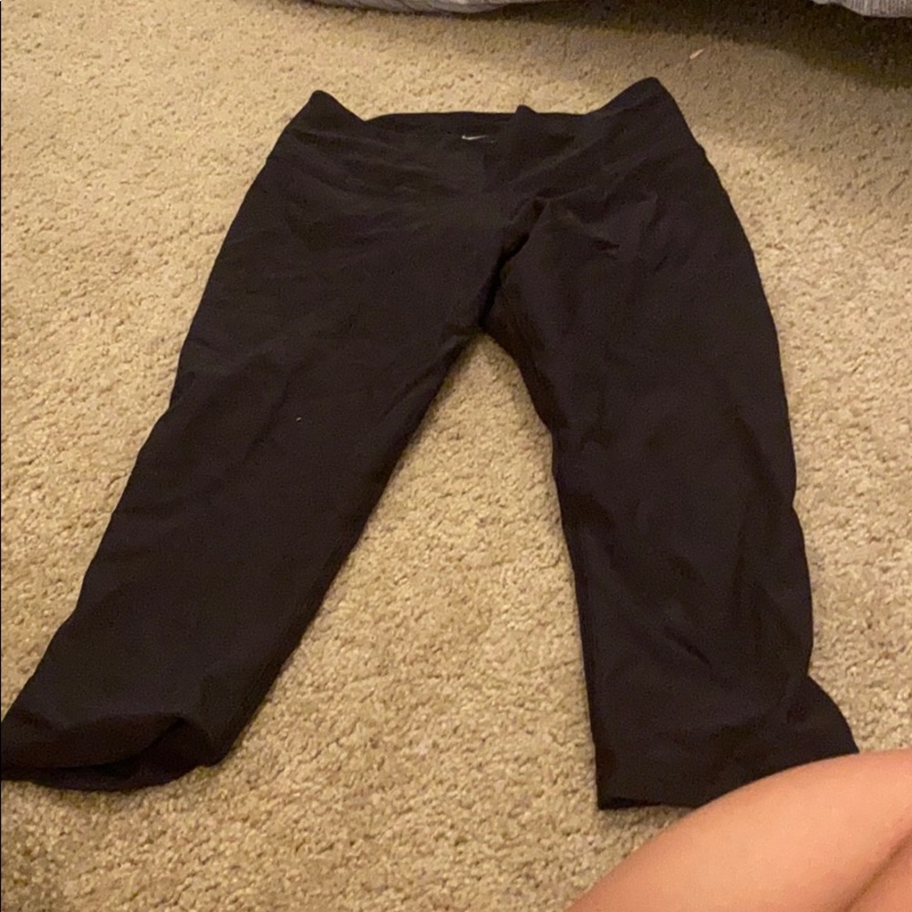 Nike cropped leggings